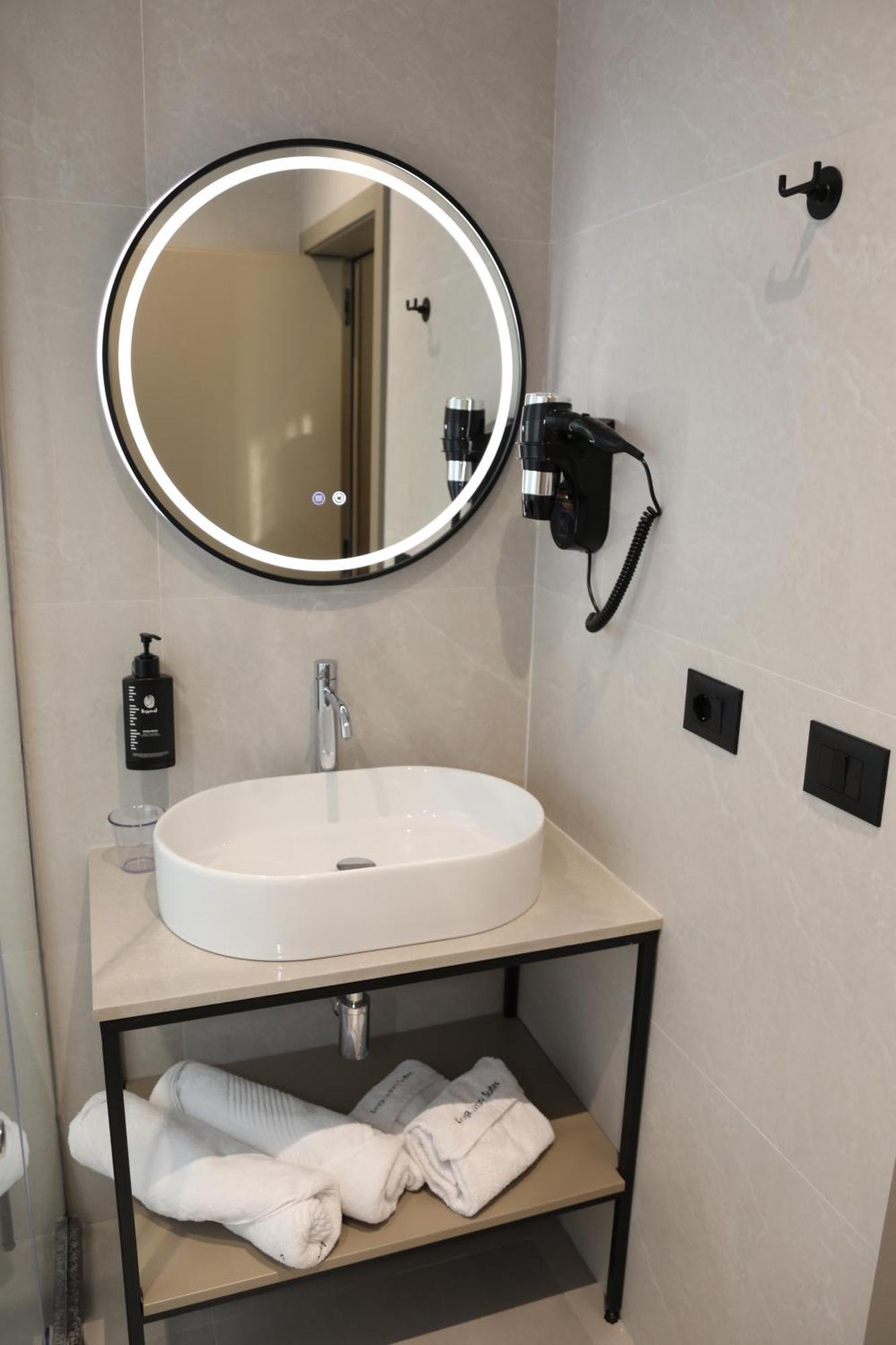 Kruja Luxury Suites Szoba fotó